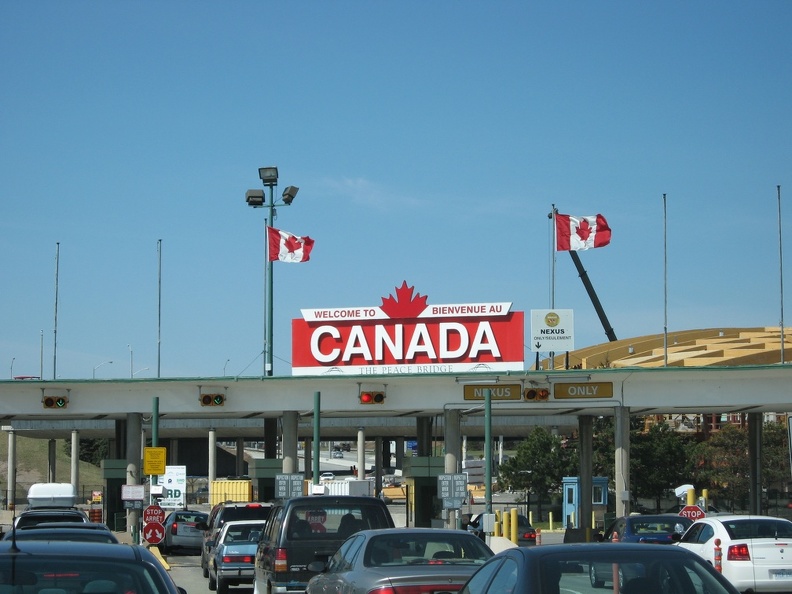 Welcome to Canada Sign.JPG